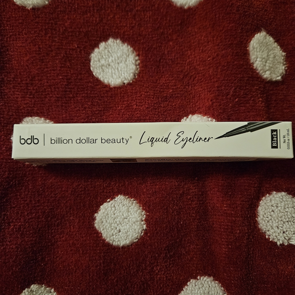 ⚪️🔴5/10$ billion dollar beauty Liquid Eyeliner - Black